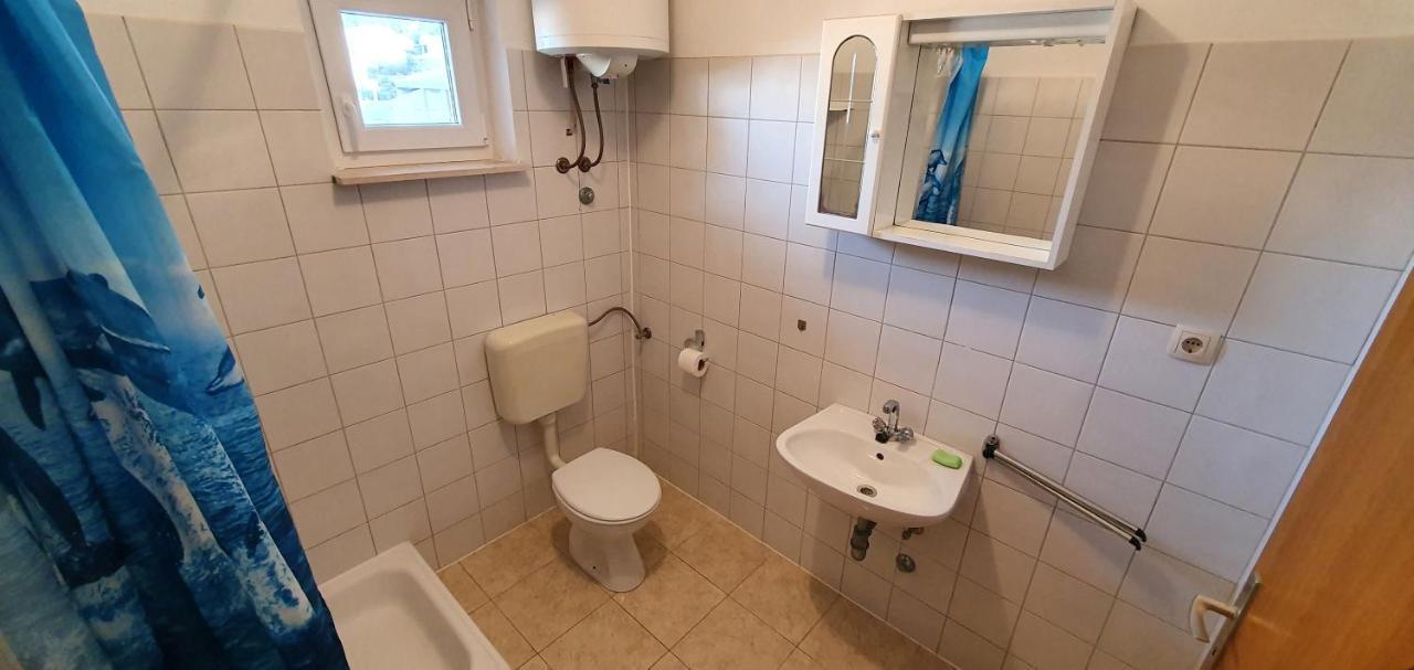 Apartments Duvnjak オミシュ エクステリア 写真