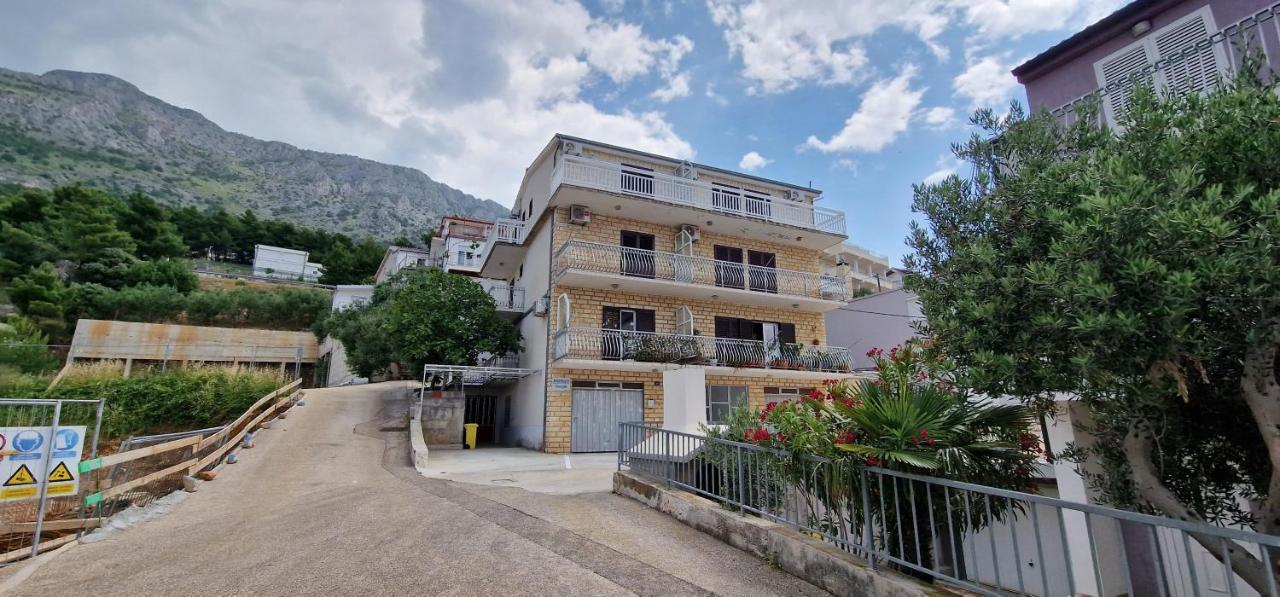 Apartments Duvnjak オミシュ エクステリア 写真