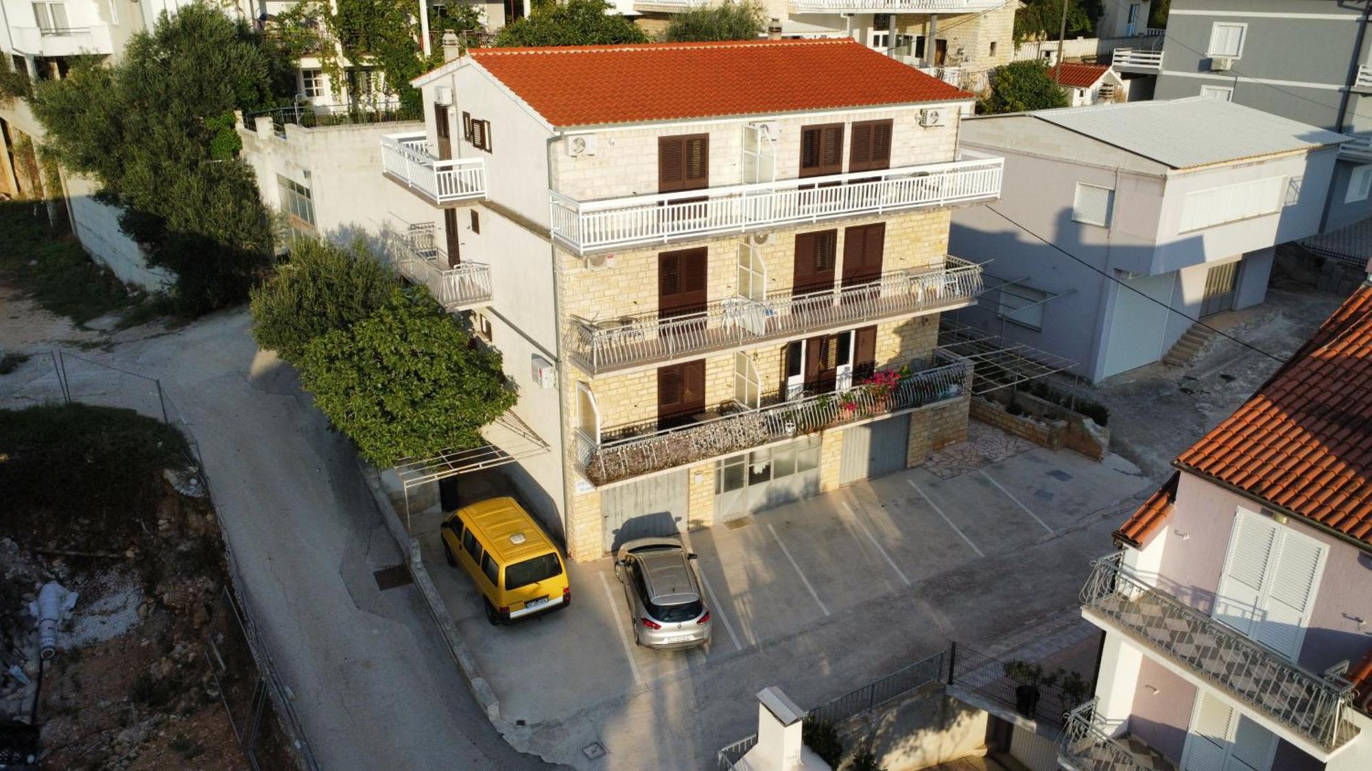 Apartments Duvnjak オミシュ エクステリア 写真