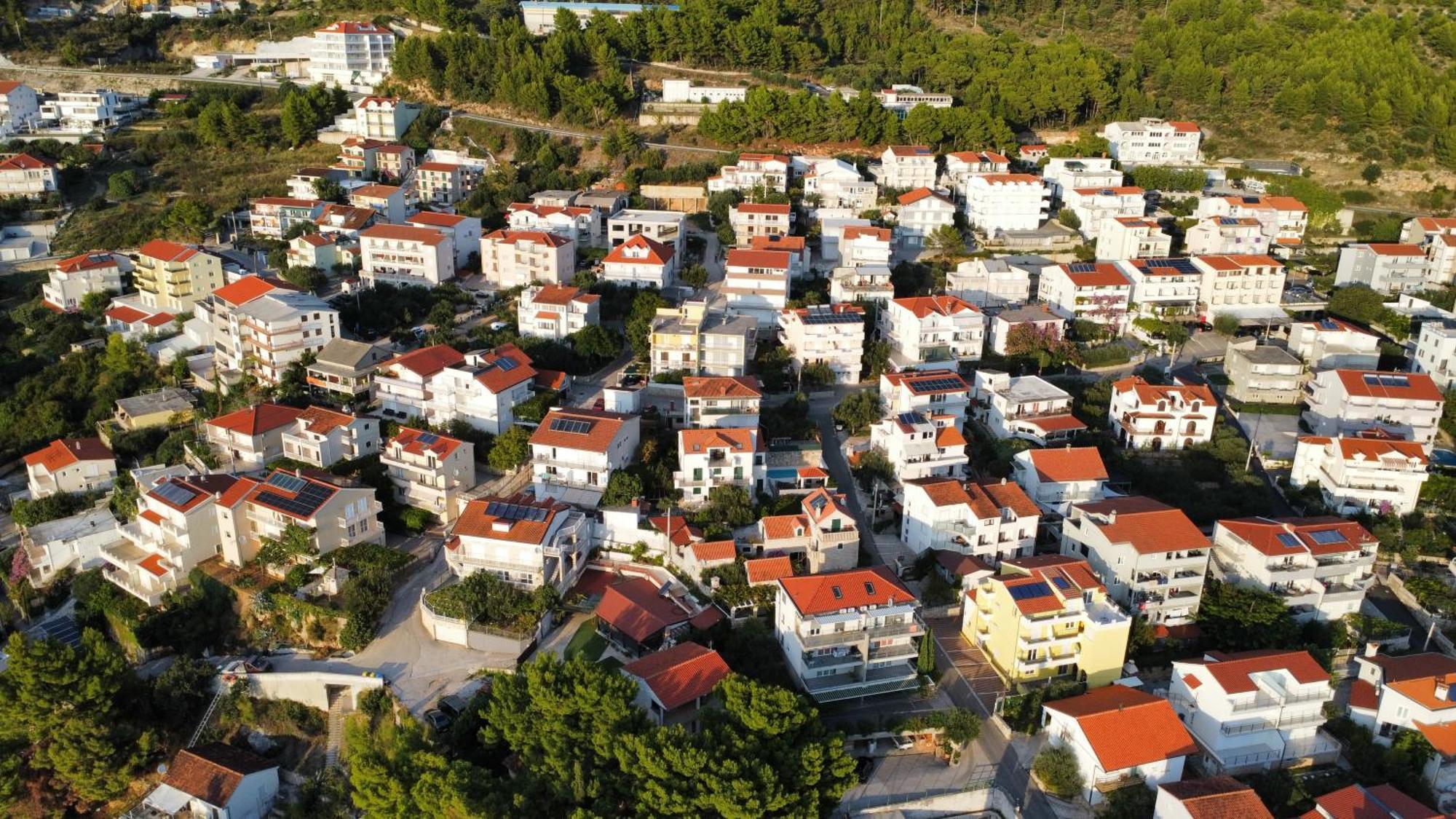 Apartments Duvnjak オミシュ エクステリア 写真